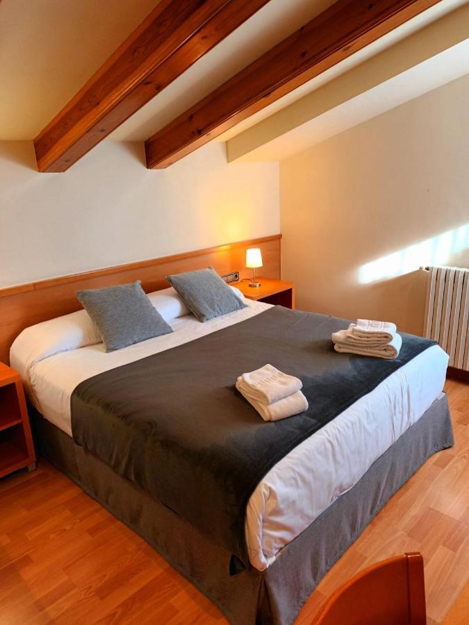 Hotel Estel Berga Extérieur photo