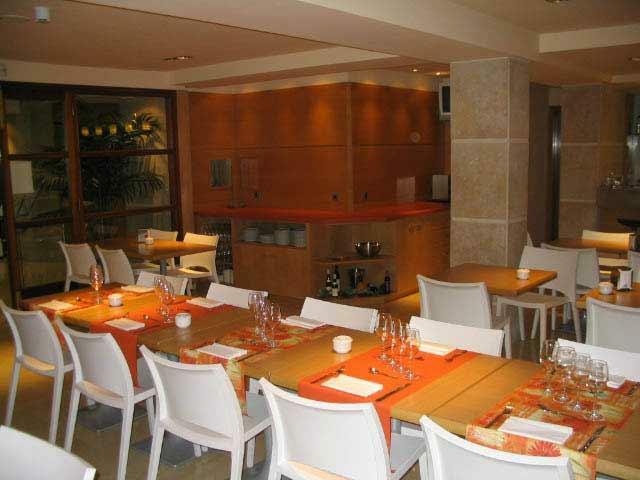Hotel Estel Berga Extérieur photo